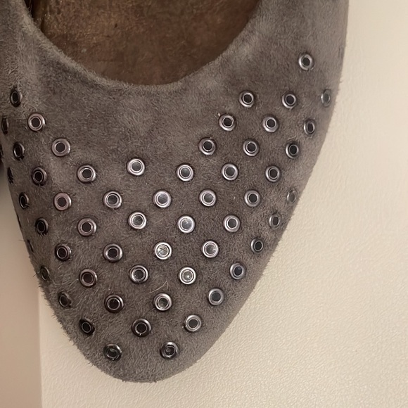 AGL Grey Suede Studded Flats EU 37.5 US size 7 pointed toe EUC Classy slip on - Picture 6 of 10